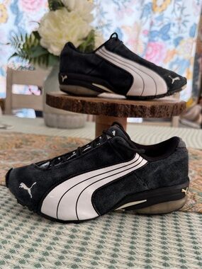 Vintage Y2K Puma Speedcat Suede OG Athletic Shoes Youth Size 1
Black white